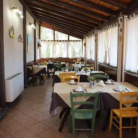 Hotel Alle Pendici 3*